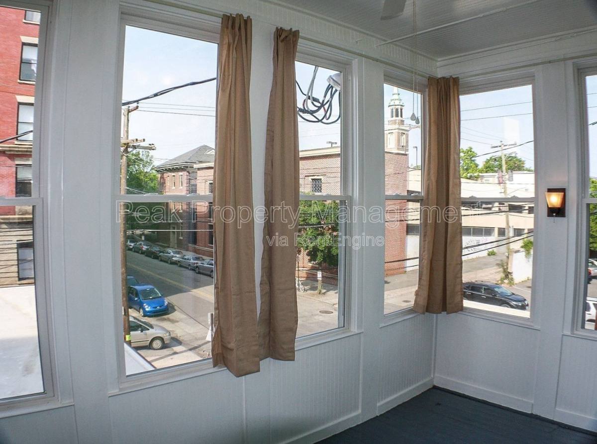 Apartment for rent at 511 Ryland St #2, Richmond, VA 23220