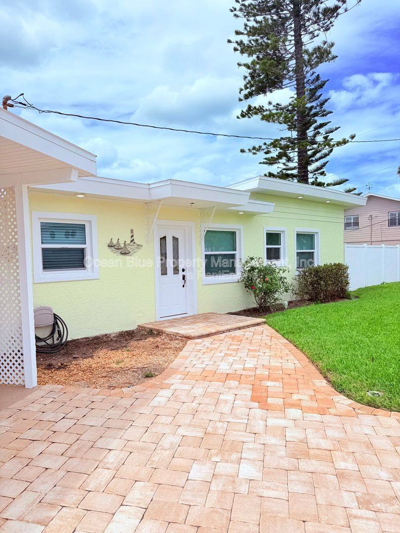 House for rent at 1000 Bay Pine Blvd, Indian Rocks Beach, FL 33785