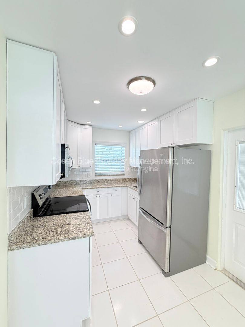 House for rent at 1000 Bay Pine Blvd, Indian Rocks Beach, FL 33785