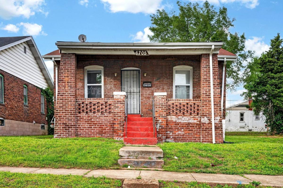House for rent at 6705 Saint Louis Ave, Saint Louis, MO 63121