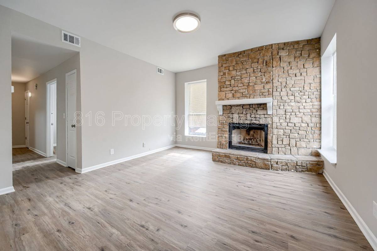 Apartment for rent at 301 Benton Blvd #3, Kansas City, MO 64124