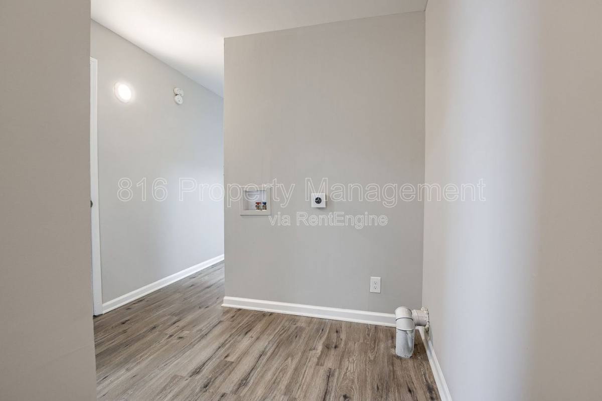 Apartment for rent at 301 Benton Blvd #3, Kansas City, MO 64124
