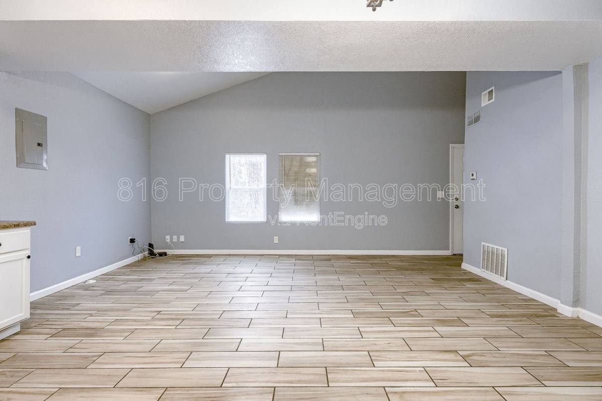 Apartment for rent at 6901 Jackson Ave #6903, Kansas City, MO 64132