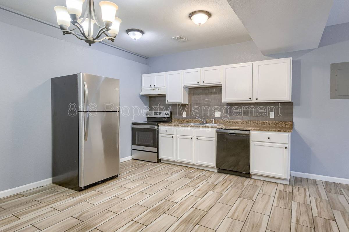 Apartment for rent at 6901 Jackson Ave #6903, Kansas City, MO 64132
