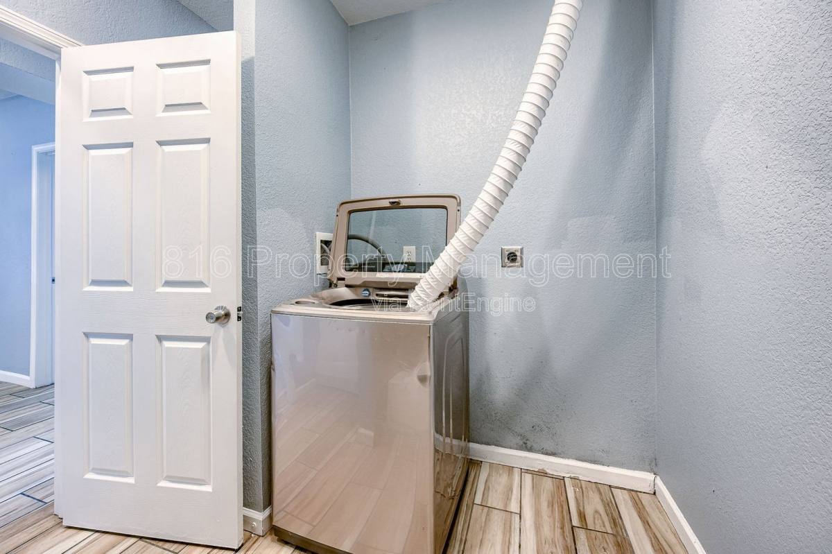 Apartment for rent at 6901 Jackson Ave #6903, Kansas City, MO 64132