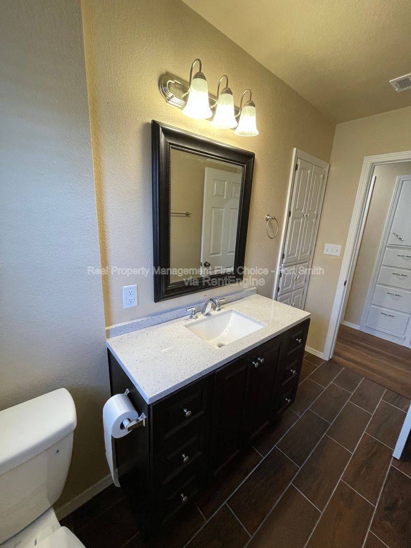 House for rent at 16 Charmont Dr, Charleston, AR 72933