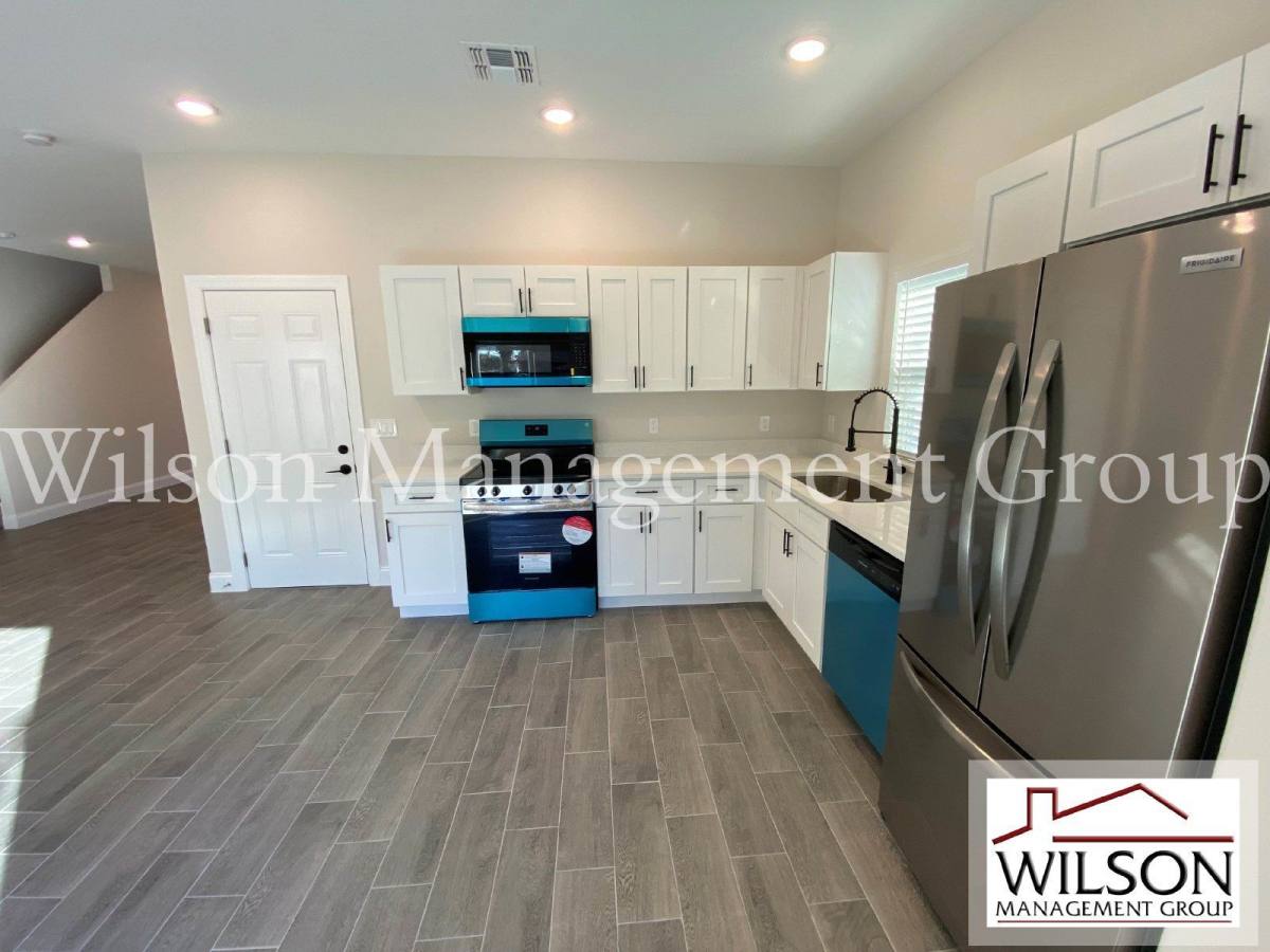 House for rent at 732 S Lee Ave, Orlando, FL 32805