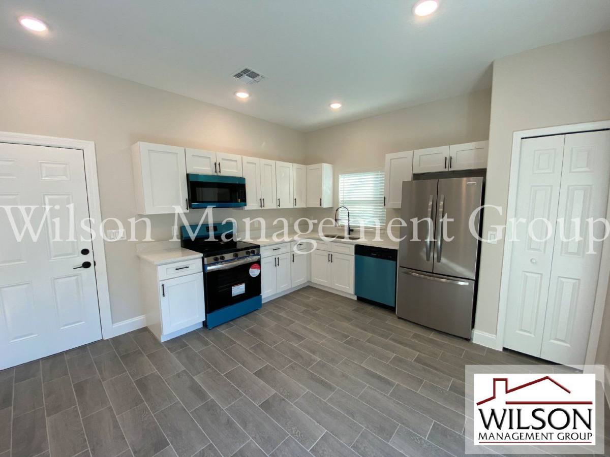 House for rent at 732 S Lee Ave, Orlando, FL 32805