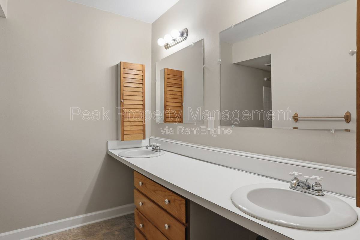 Apartment for rent at 10146 Iron Mill Rd, Richmond, VA 23235
