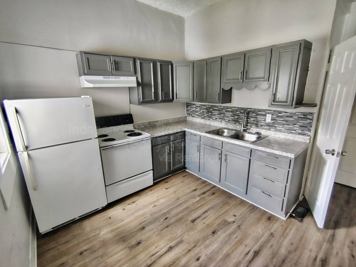 Apartment for rent at 817 S Main St, Franklin, OH 45005