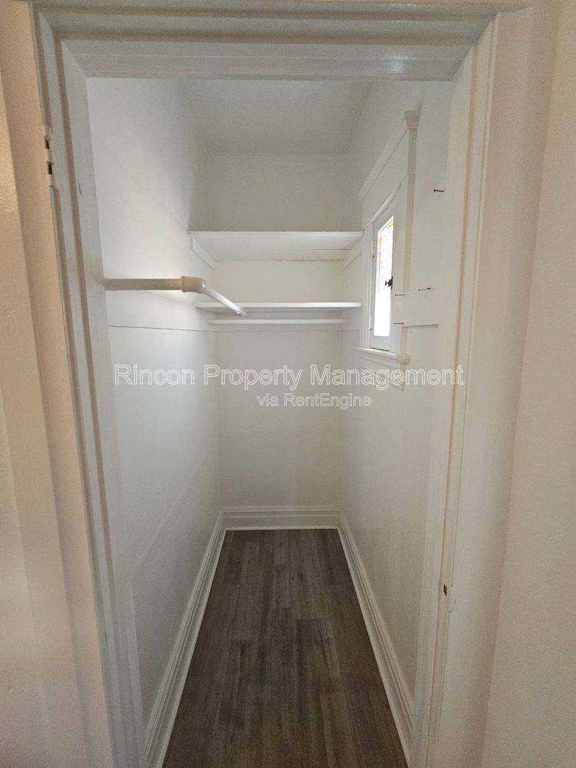 Apartment for rent at 127 S B St #1, Oxnard, CA 93030