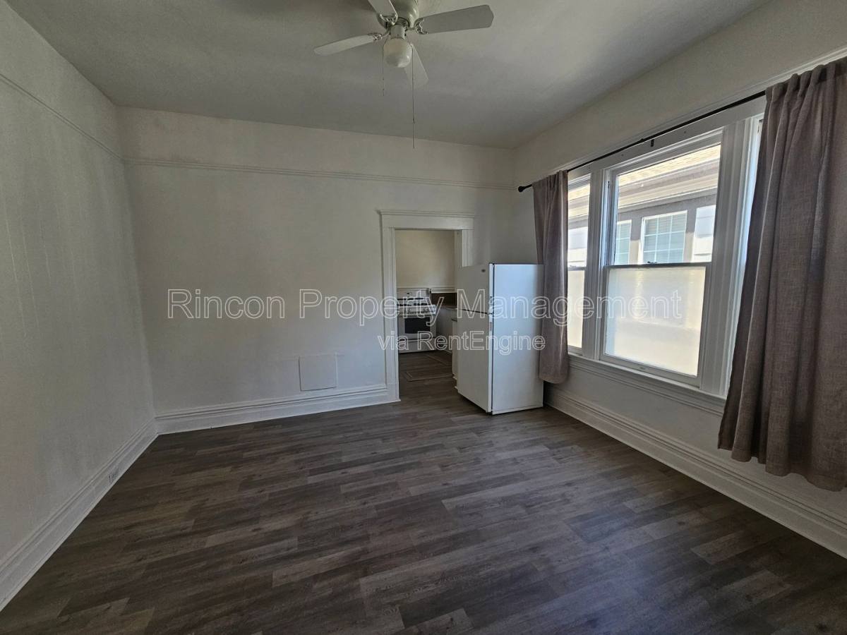 Apartment for rent at 127 S B St #1, Oxnard, CA 93030