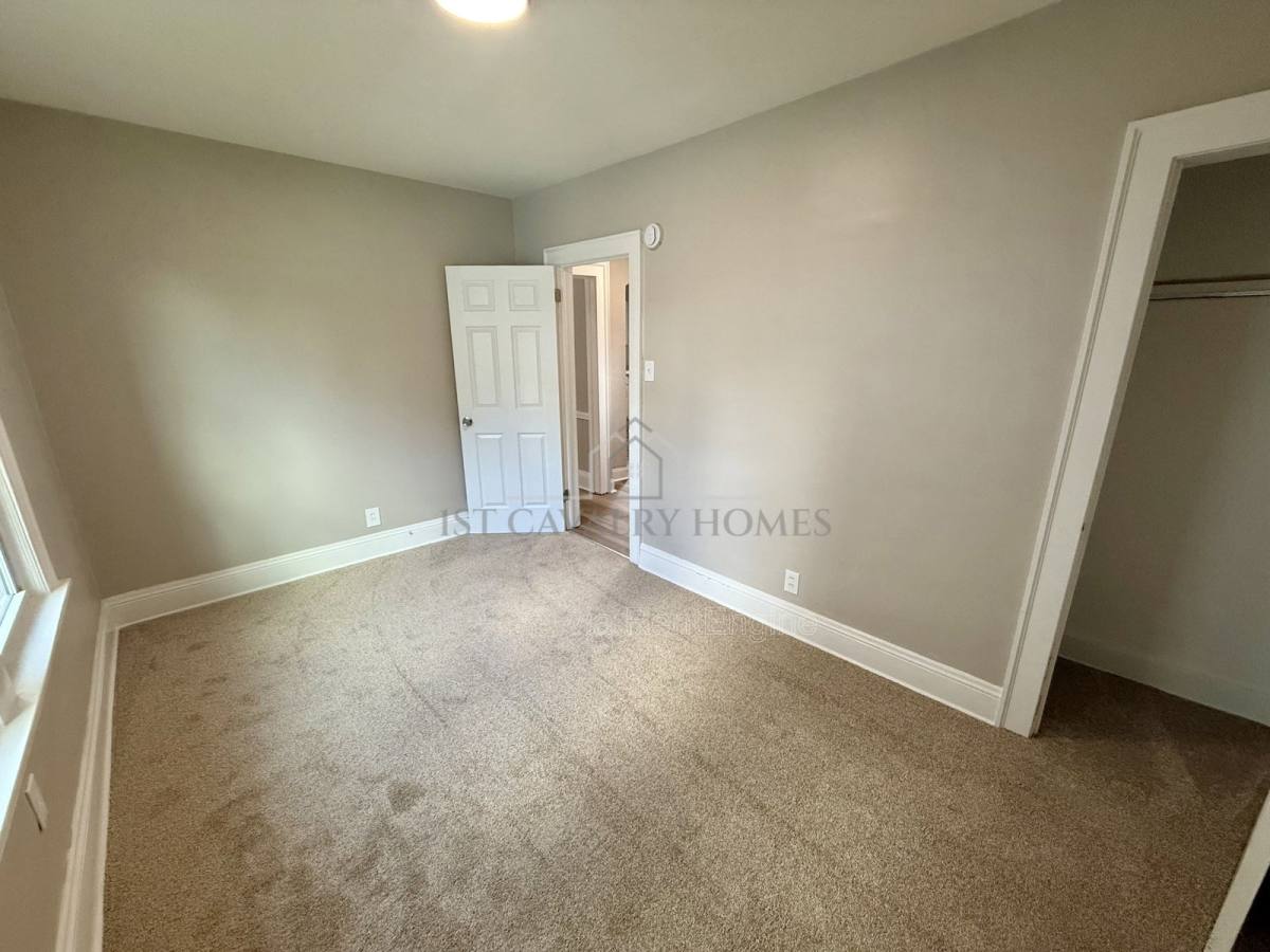 Apartment for rent at 656 Hammel St, Akron, OH 44306