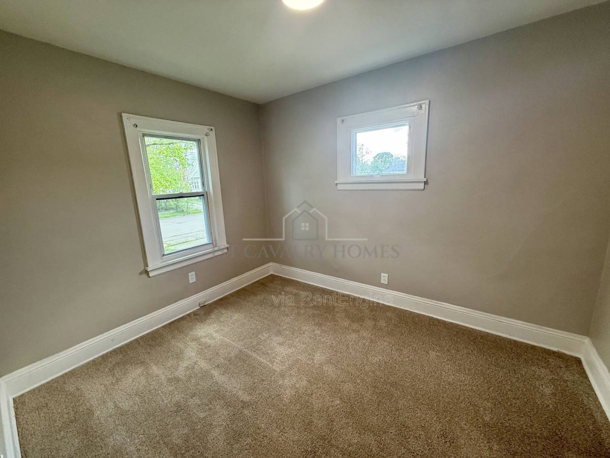 Apartment for rent at 656 Hammel St, Akron, OH 44306