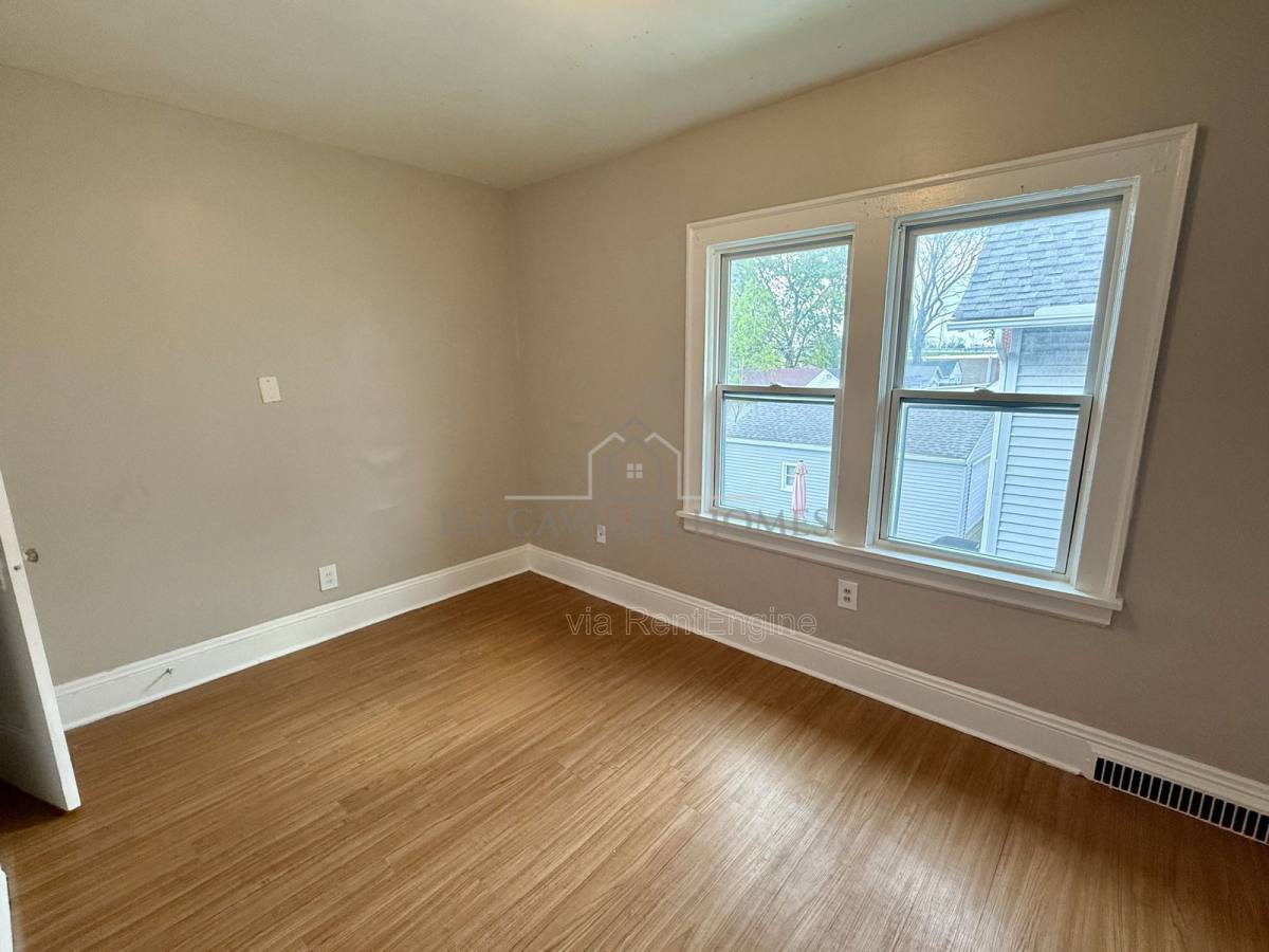 Apartment for rent at 656 Hammel St, Akron, OH 44306