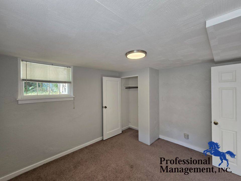 Apartment for rent at 318 1 2 Yellowstone Ave, Billings, MT 59101