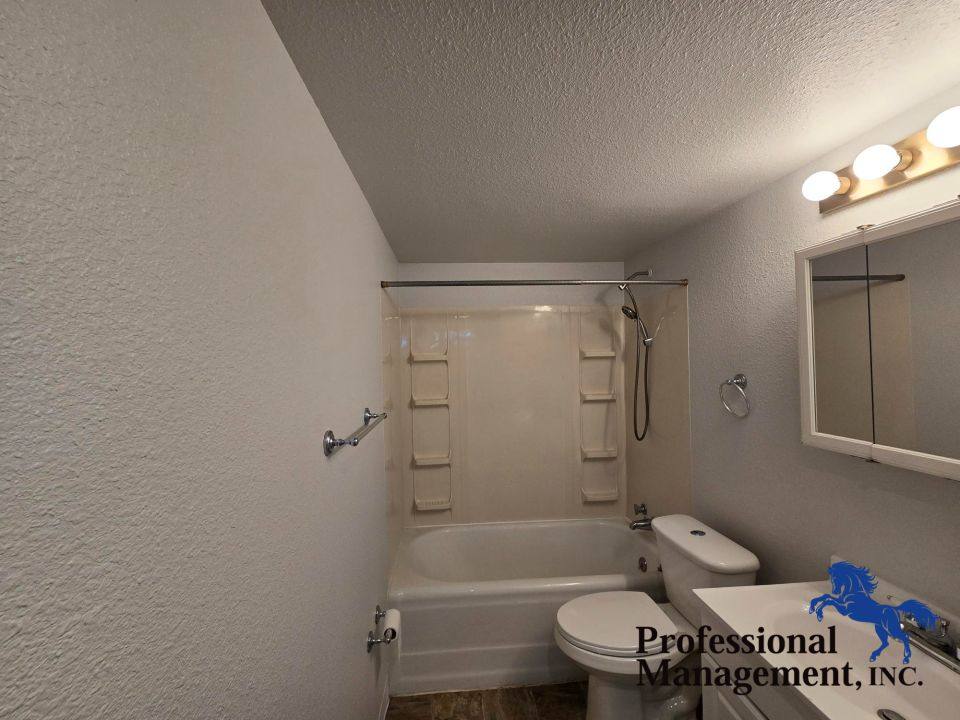 Apartment for rent at 318 1 2 Yellowstone Ave, Billings, MT 59101