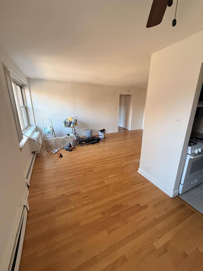 Apartment for rent at 3710 N Pine Grove Ave, Chicago, IL 60613