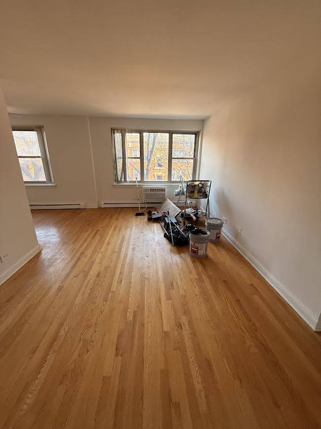 Apartment for rent at 3710 N Pine Grove Ave, Chicago, IL 60613