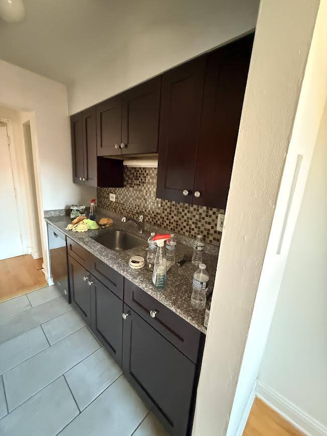 Apartment for rent at 3710 N Pine Grove Ave, Chicago, IL 60613