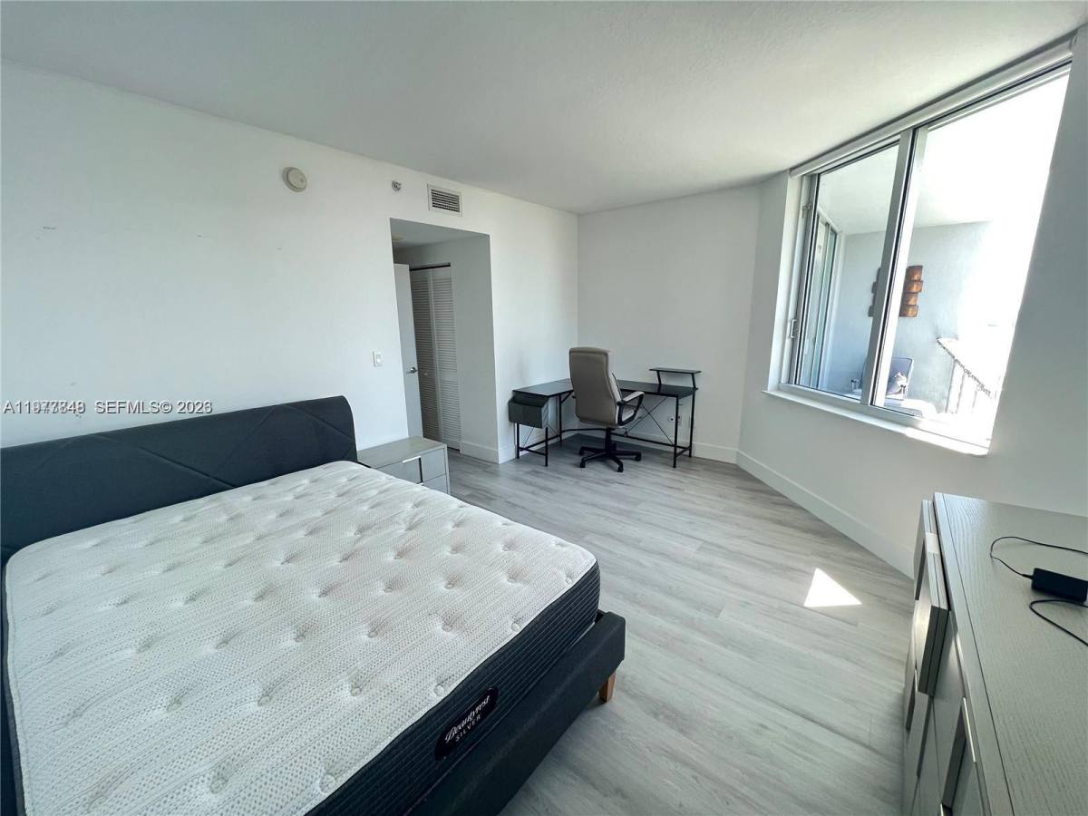 Condo for rent at 325 S Biscayne Blvd #2415, Miami, FL 33131