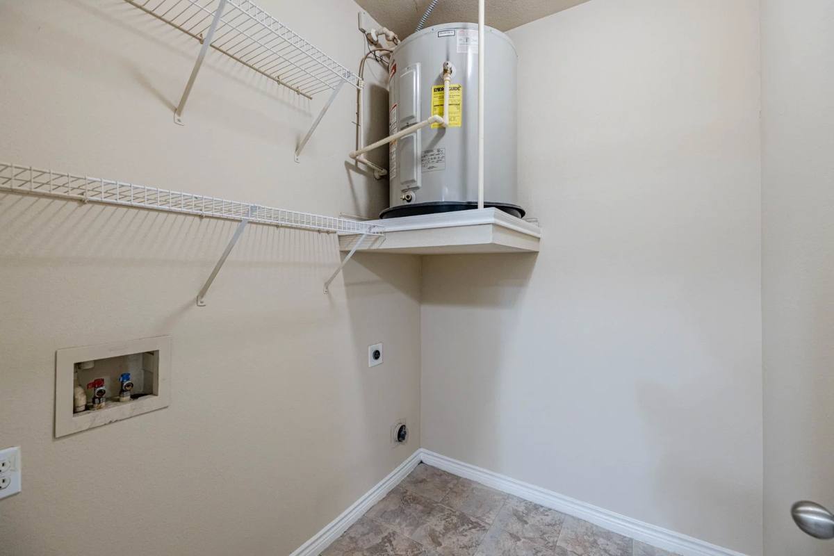 Apartment for rent at 1580 Mira Lago Blvd #252, Dallas, TX 75234
