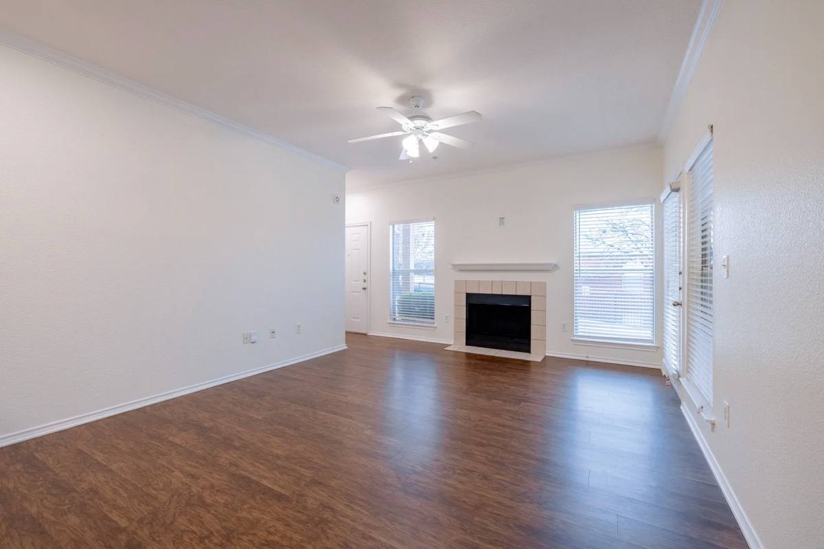 Apartment for rent at 2121 Bear Creek Parkway #2105, Euless, TX 76039