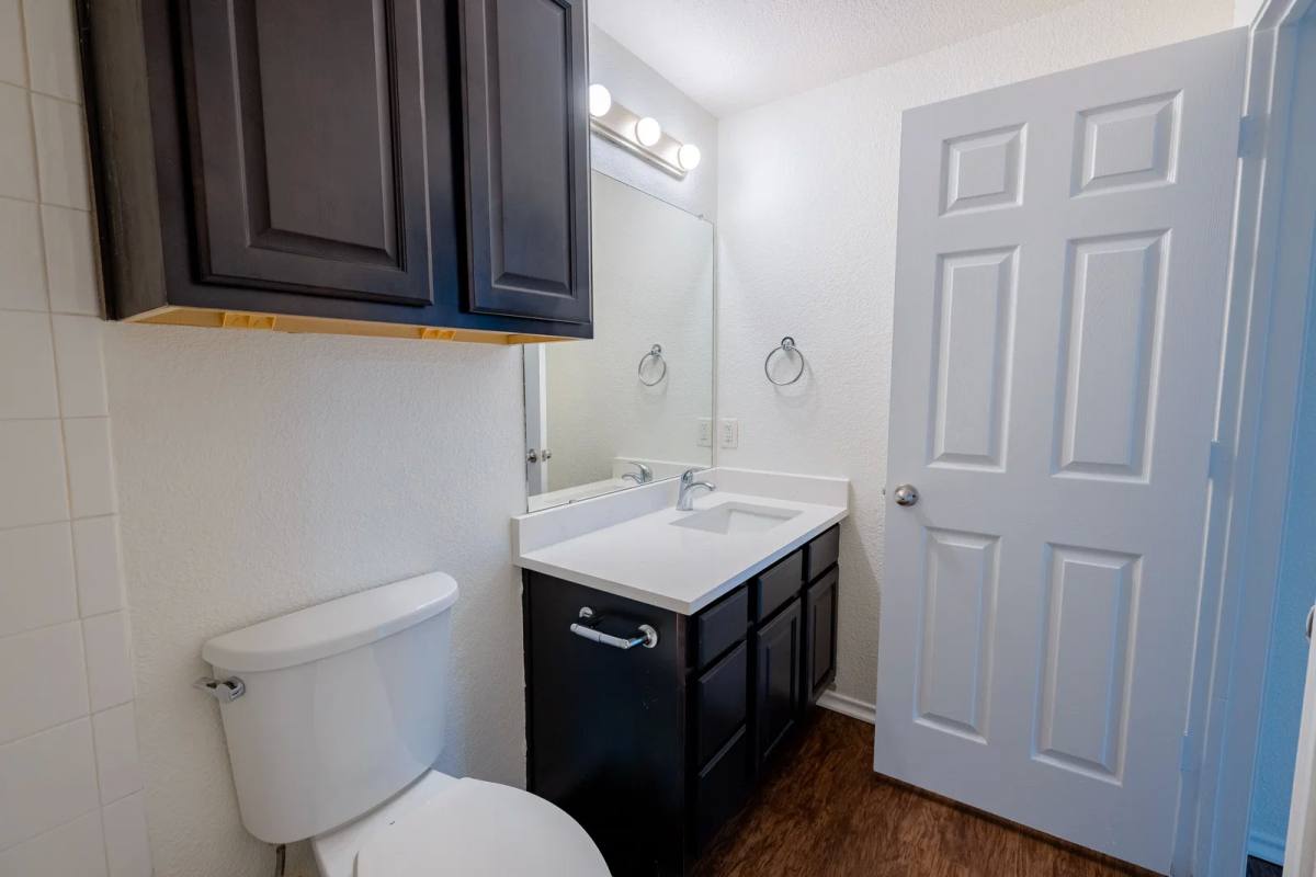Apartment for rent at 2121 Bear Creek Parkway #2105, Euless, TX 76039
