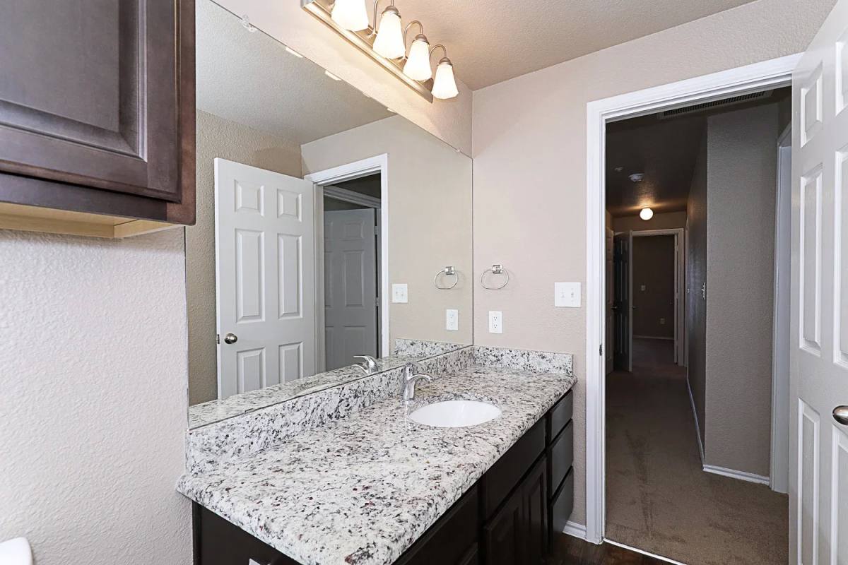 Apartment for rent at 2121 Bear Creek Parkway #2024, Euless, TX 76039