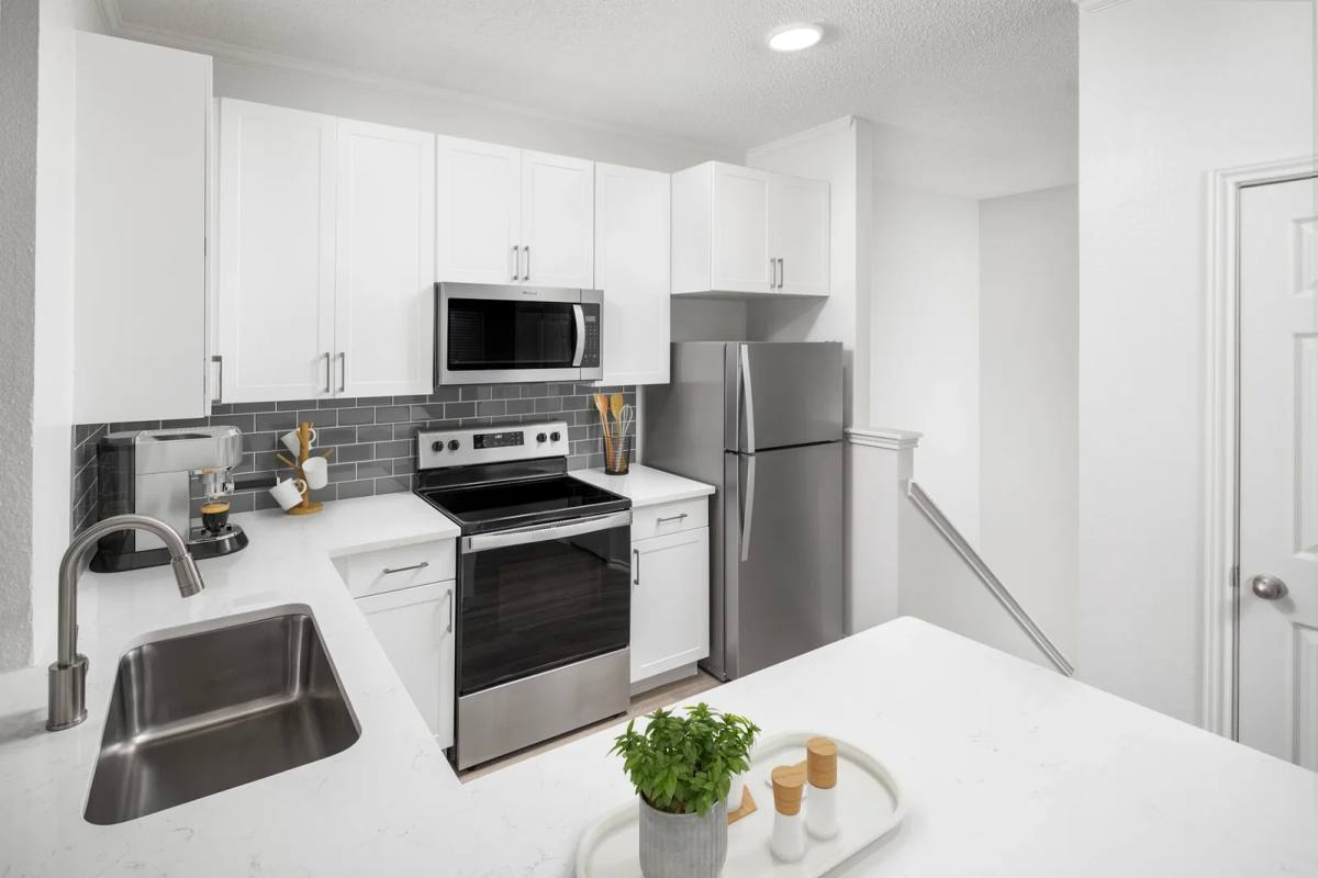 Apartment for rent at 101 Cimarron Trail #3038, Irving, TX 75063