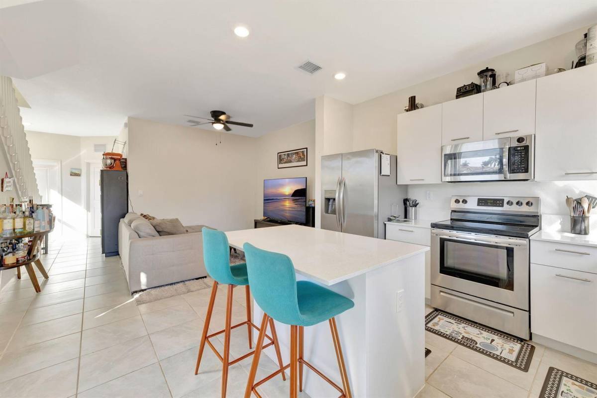 Townhouse for rent at 12227 NW 23rd Path #12227 Miam, Miami, FL 33167