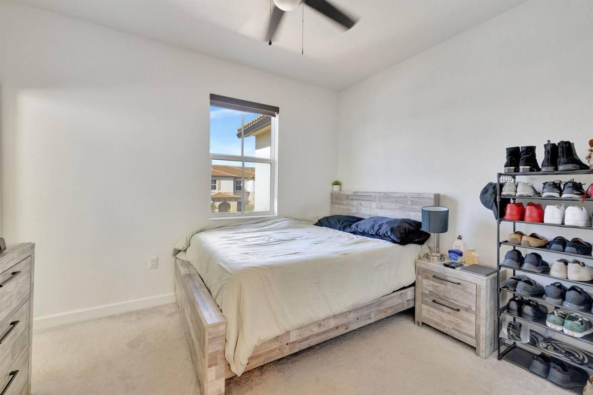 Townhouse for rent at 12227 NW 23rd Path #12227 Miam, Miami, FL 33167