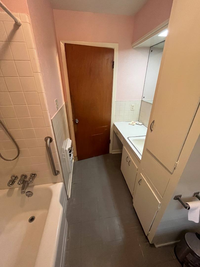 Apartment for rent at 3137 Looney St, Shreveport, LA 71103