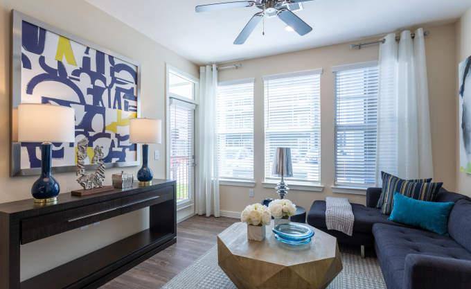 Apartment for rent at 13555 Cullen Blvd #2174, Houston, TX 77047