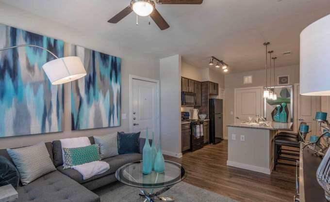 Apartment for rent at 13555 Cullen Blvd #2174, Houston, TX 77047