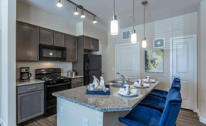 Apartment for rent at 13555 Cullen Blvd #2174, Houston, TX 77047