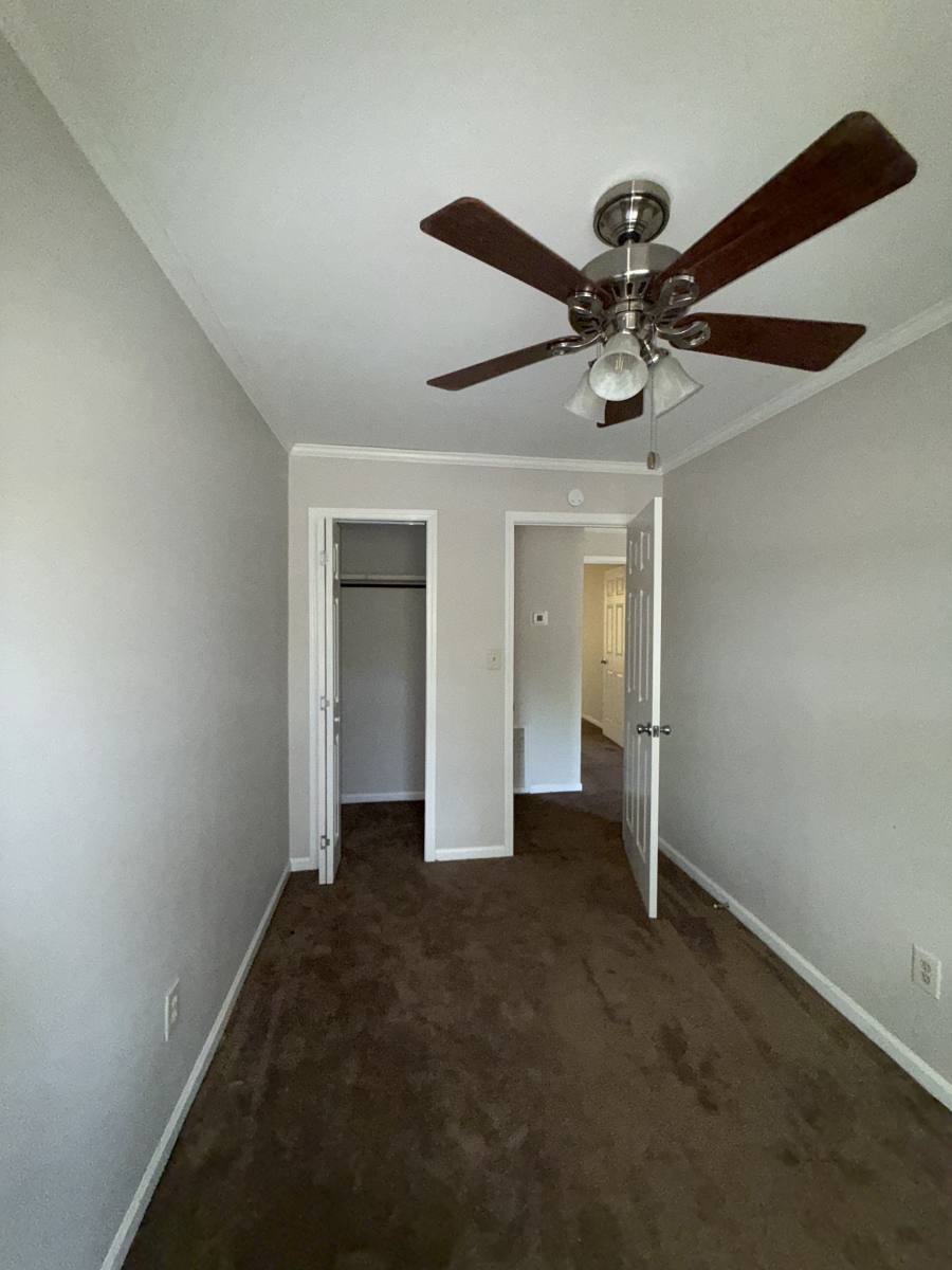 Townhouse for rent at 214 Dixon Circle, Gastonia, NC 28054