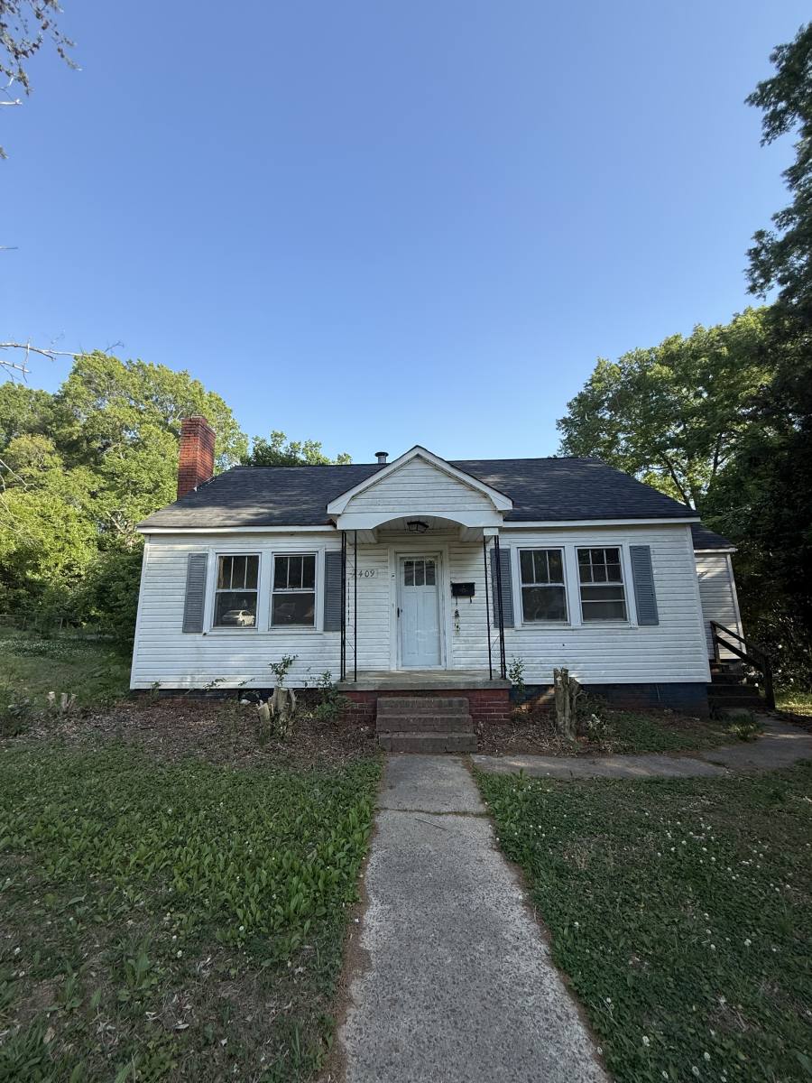 House for rent at 1409 W 5th Ave, Gastonia, NC 28052