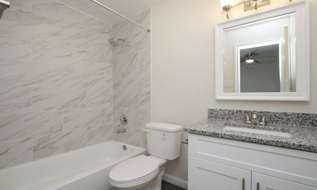 Apartment for rent at Crossings at Alderson, 13925 Alderson St, Houston, TX 77015