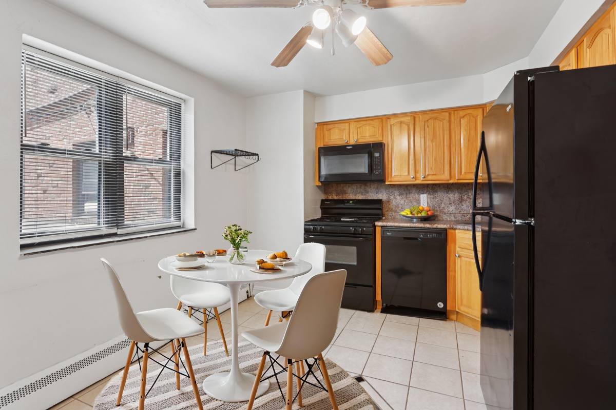 Apartment for rent at Tall Tree Village, 4410 Township Line Rd, Drexel Hill, PA 19026