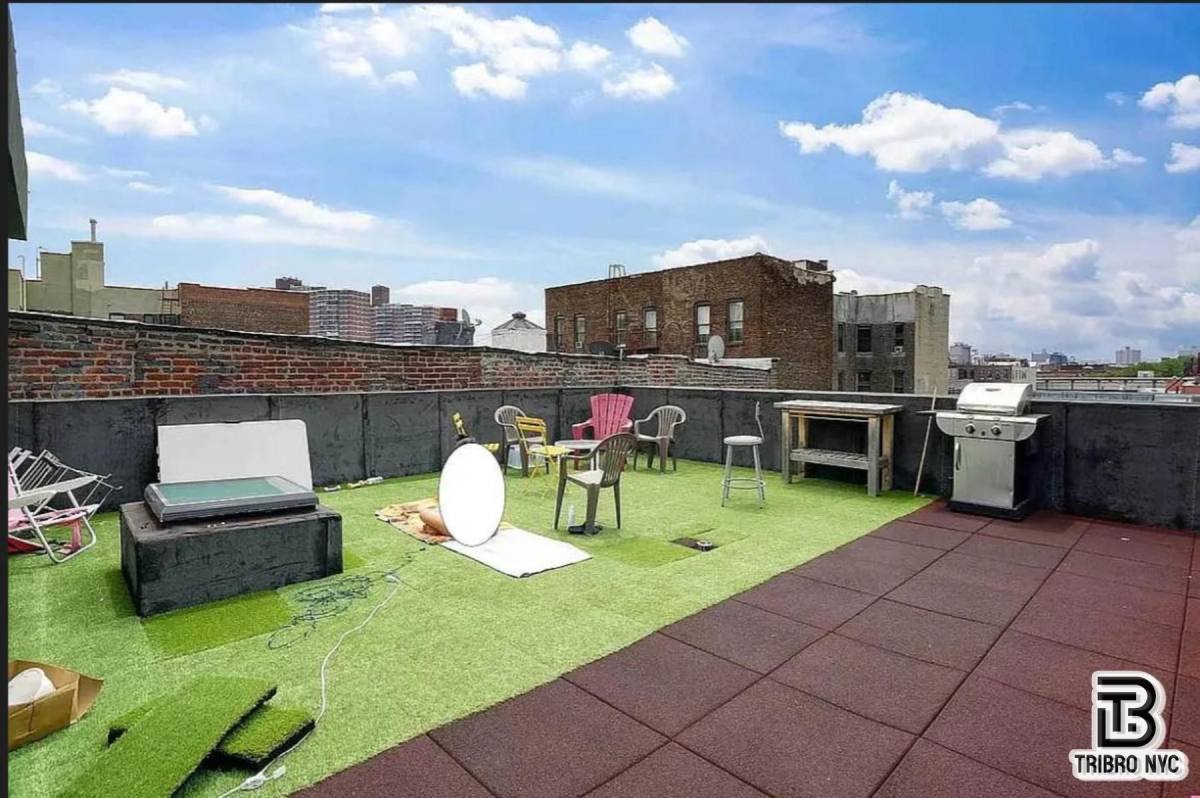 Apartment for rent at 378 S 3rd St #1S, Brooklyn, NY 11211