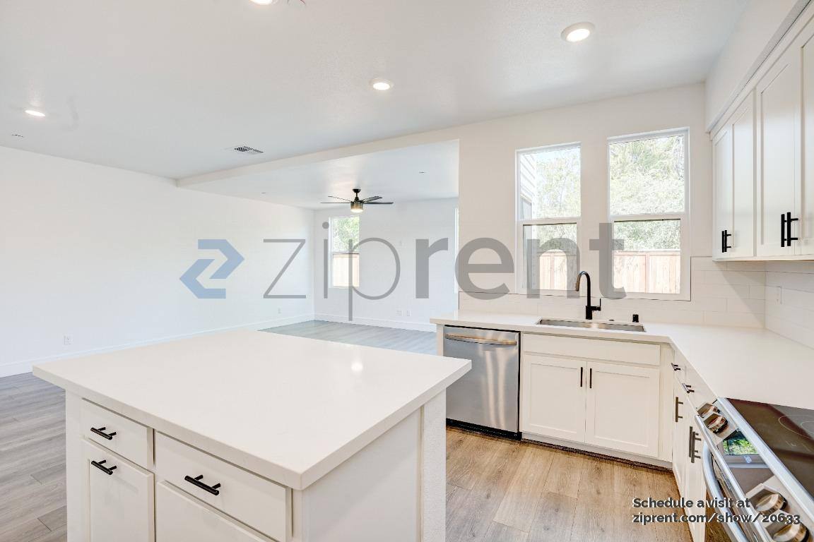 House for rent at 2203 Versaro Dr, Santa Rosa, CA 95403