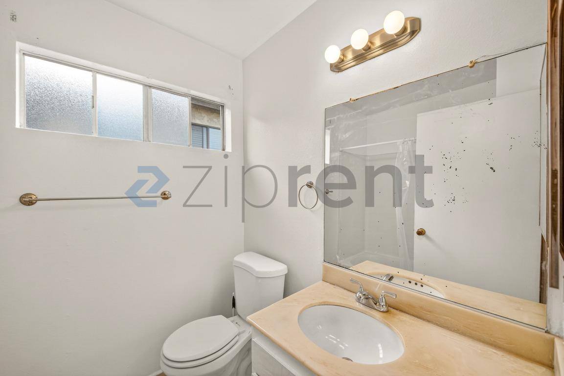 House for rent at 1115 252nd St #6, Harbor City, CA 90710