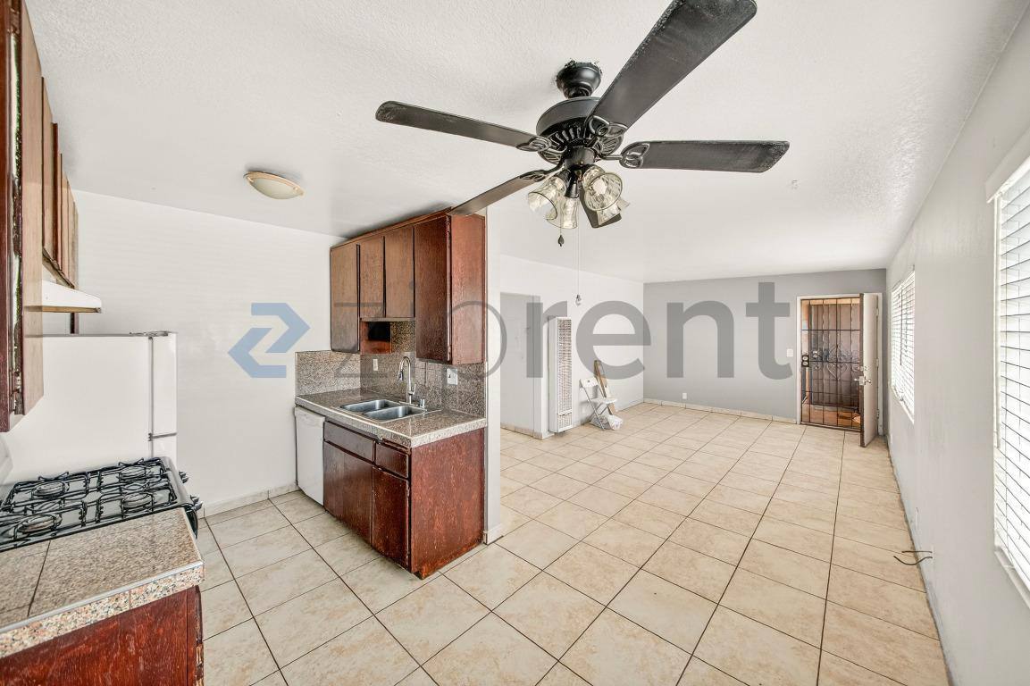 House for rent at 1115 252nd St #6, Harbor City, CA 90710