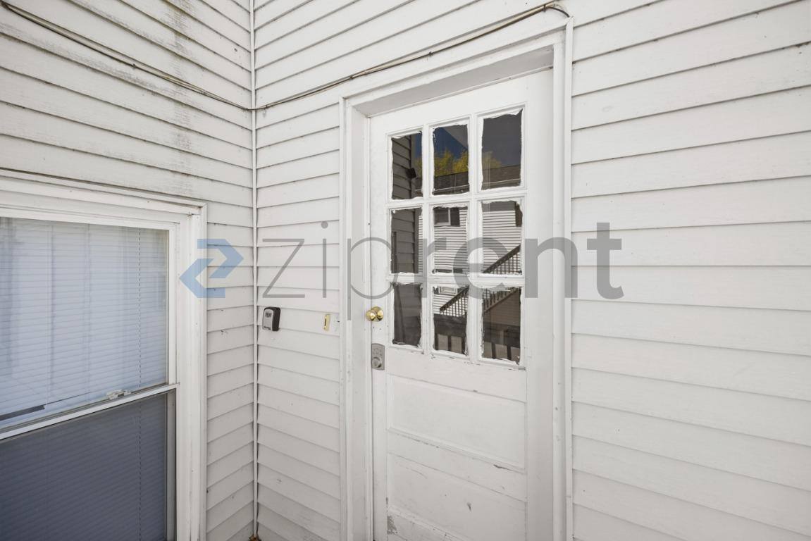 Apartment for rent at 39 Union St #3F, Taunton, MA 02780