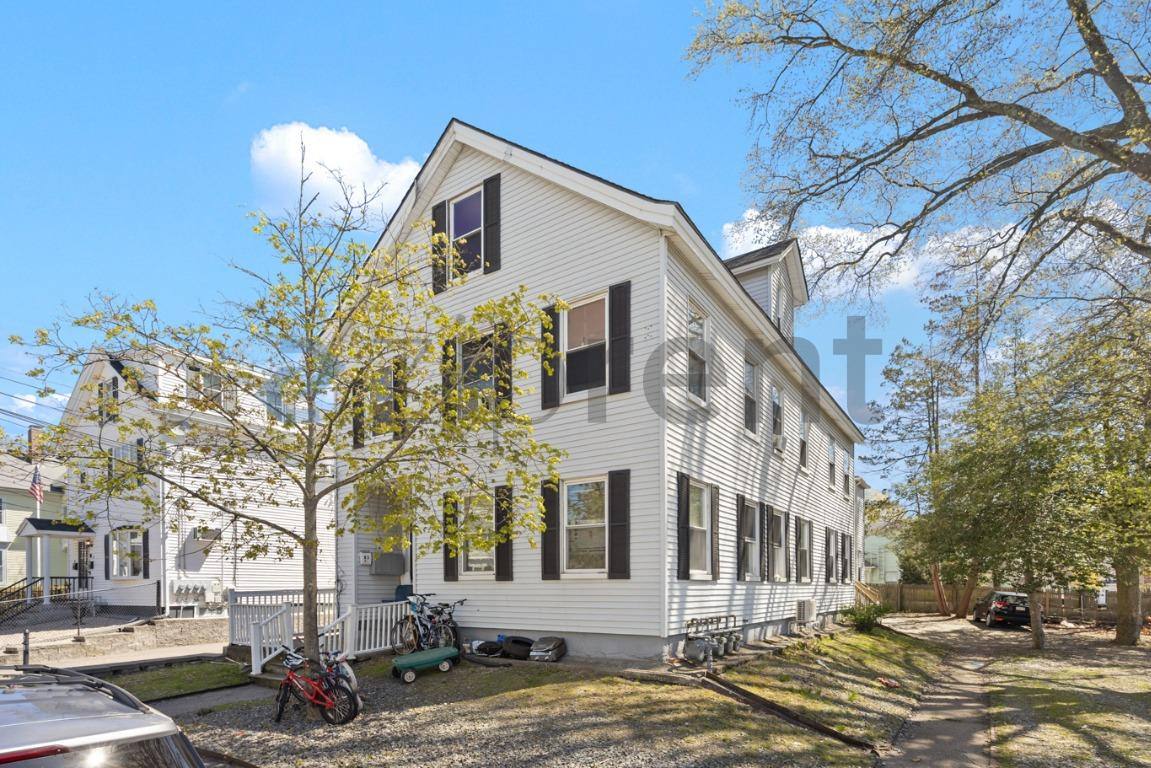 Apartment for rent at 39 Union St #3F, Taunton, MA 02780