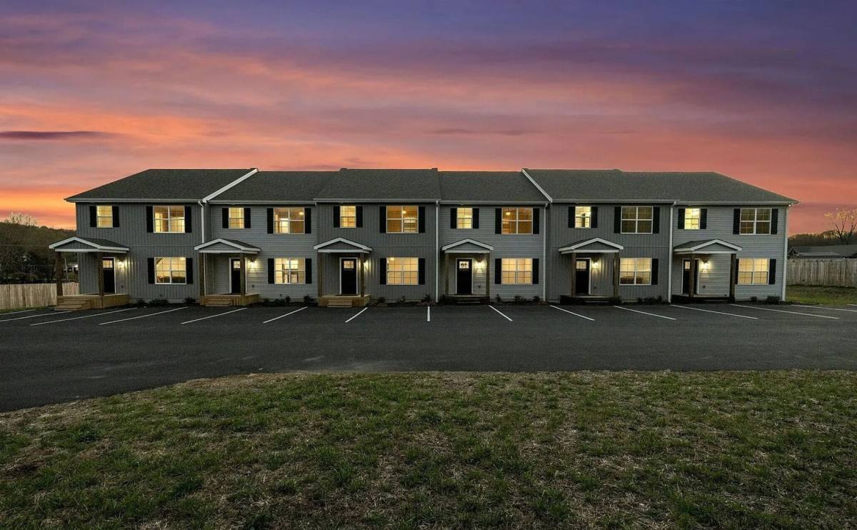 Townhouse for rent at 12150 Arbor St, Meadowview, VA 24361