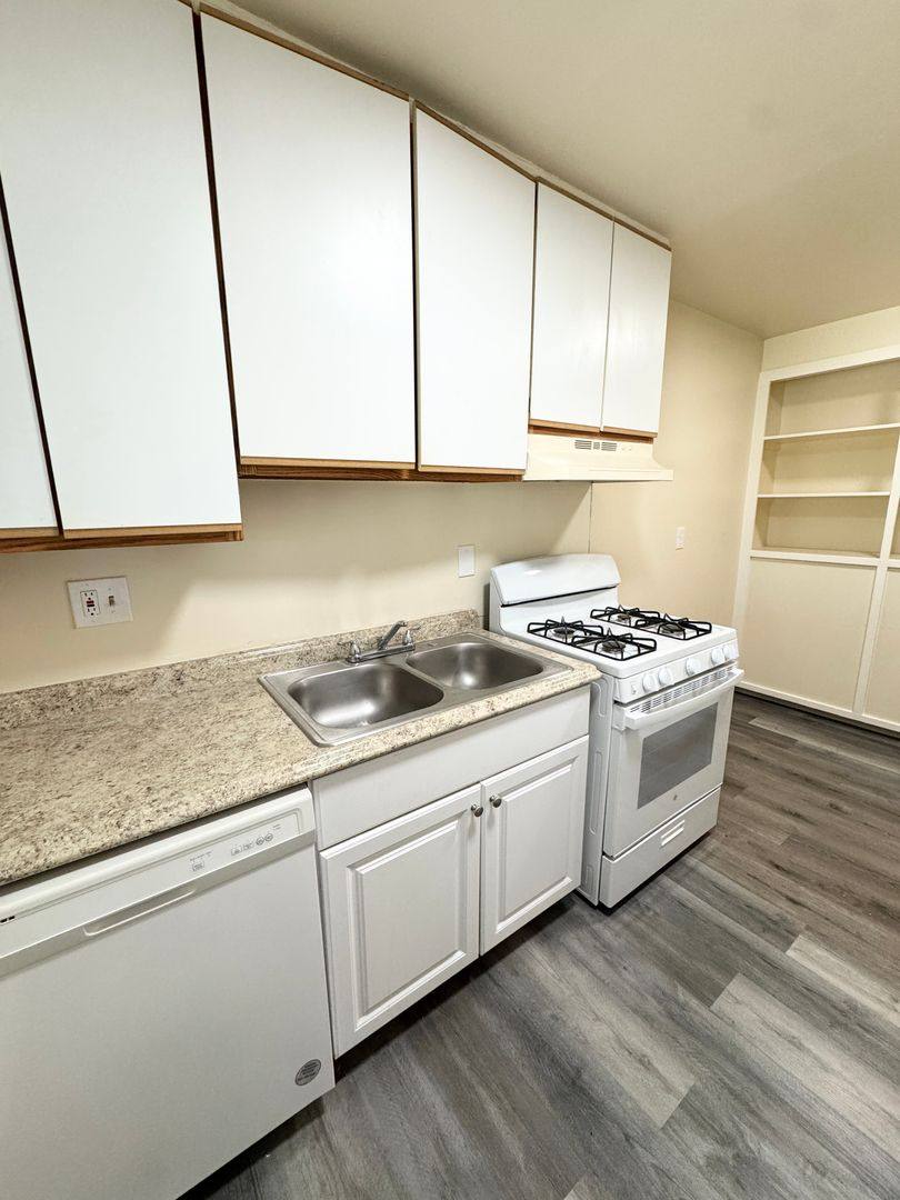 Apartment for rent at 3652 Gayle Way #11, North Highlands, CA 95660