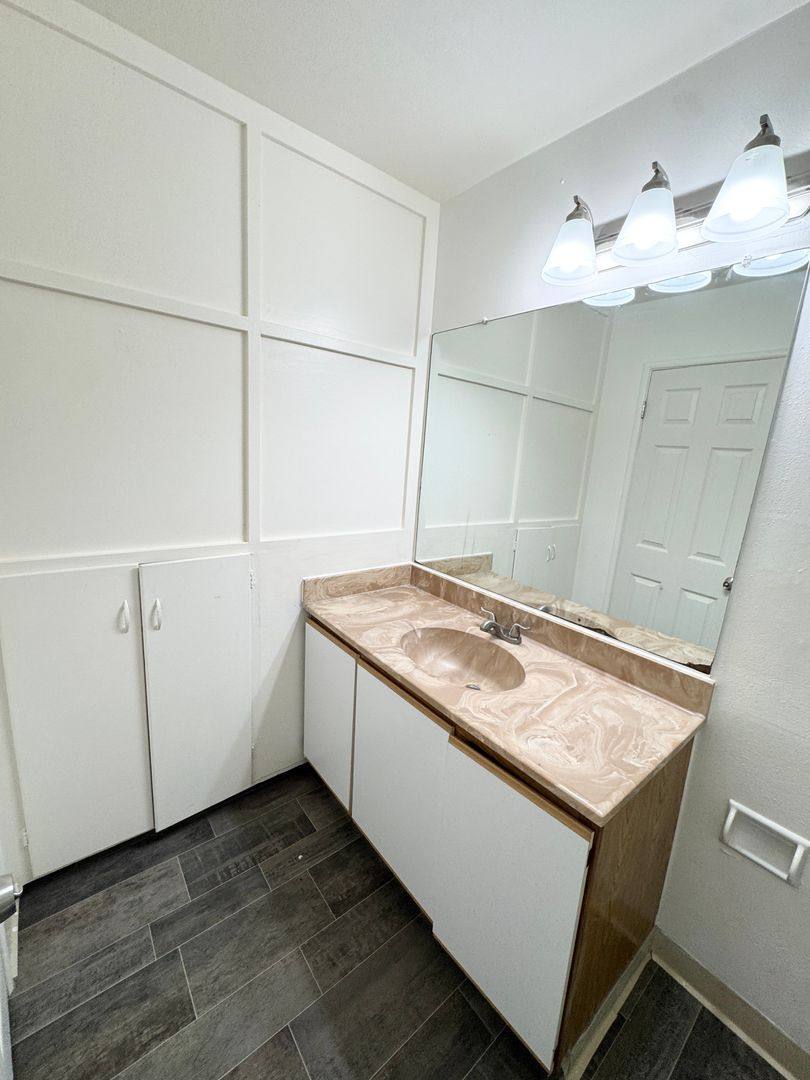 Apartment for rent at 3652 Gayle Way #11, North Highlands, CA 95660