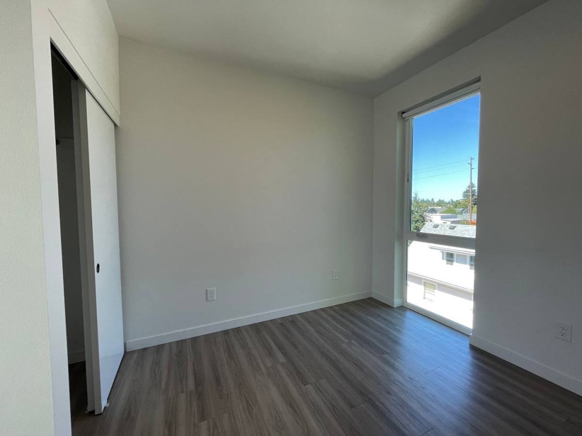 Condo for rent at 6080 SE 84th Ave, Portland, OR 97266